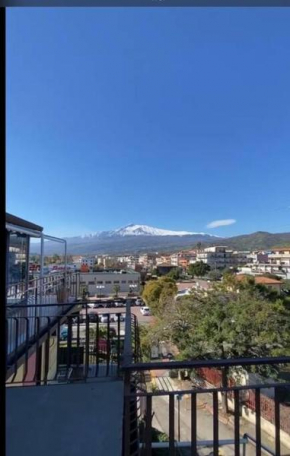 Гостиница Lovely 1 bedroom with great views of Mt. Etna and Taormina, Джардини Наксос